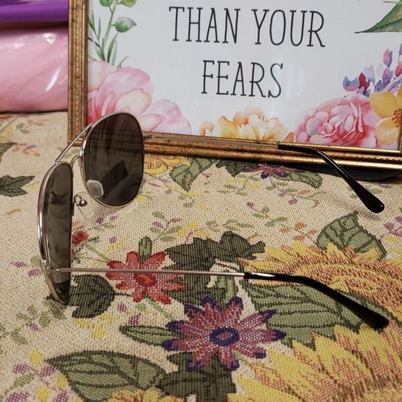 Retro Aviator Wire Frame Unisex Sunglasses in silvertone w black lenses … - Picture 3 of 5